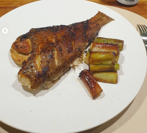 가자미 요리(사진=성시경 SNS)