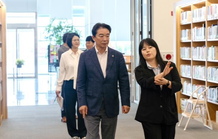경남도의회 최학범 의장, 국회부산도서...