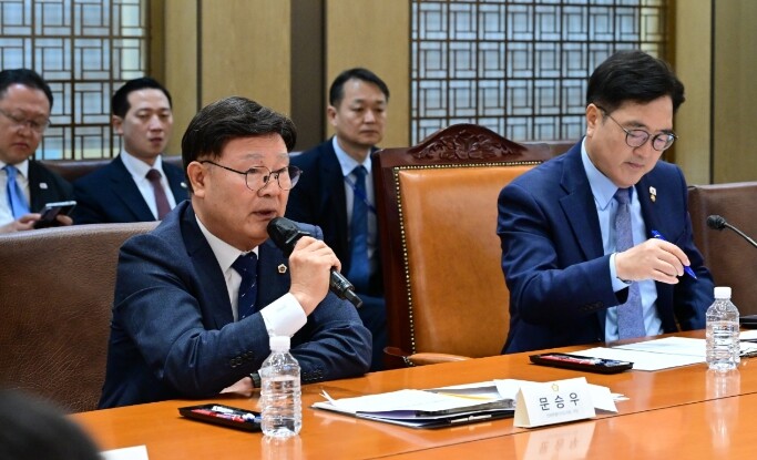 전북특별자치도의회 문승우 의장, 우원...