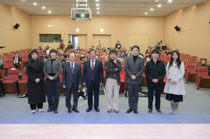 김진명 작가 작품 