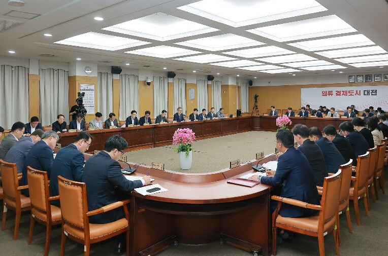 “유득원 대전시장 권한대행...5월 ...