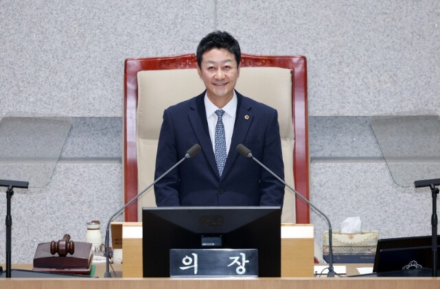 경기도의회 김진경 의장, 제11대 의...